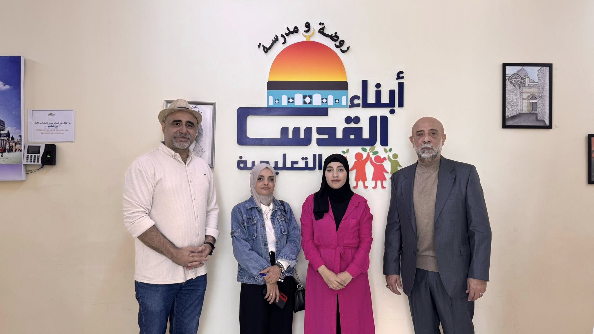 Read more about the article محاضرة توعوية في مدرسة أبناء القدس