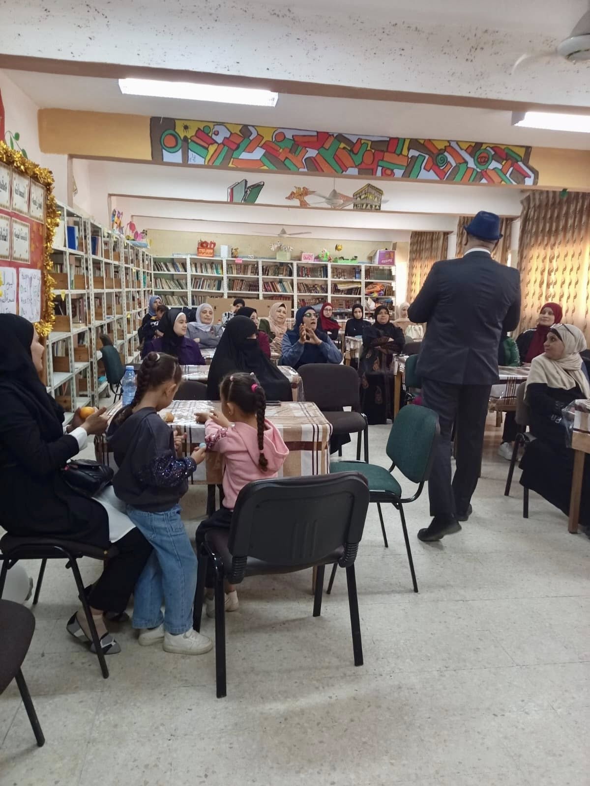 You are currently viewing محاضرة توعوية في مدرسة إناث مخيم عمّان – الوحدات